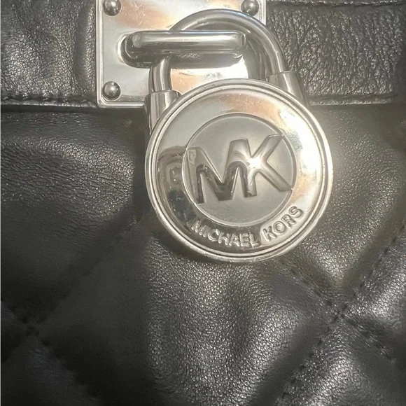 Quilted Michael Kors Hamilton Tote / purse - Picture 3 of 8